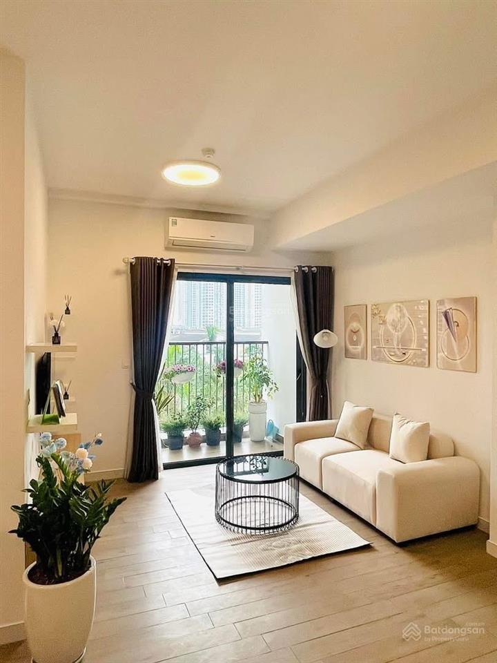Chính chủ cần bán căn 2pn 50m2 full đồ tầng trung view đẹp tại westbay ecopark giá 2.5 tỷ