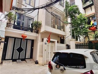 Bán nhà nguyễn văn huyên  42m2 * 6 tầng thang máy * lô góc  ô tô đỗ cửa  13 tỷ   0865 739 ***