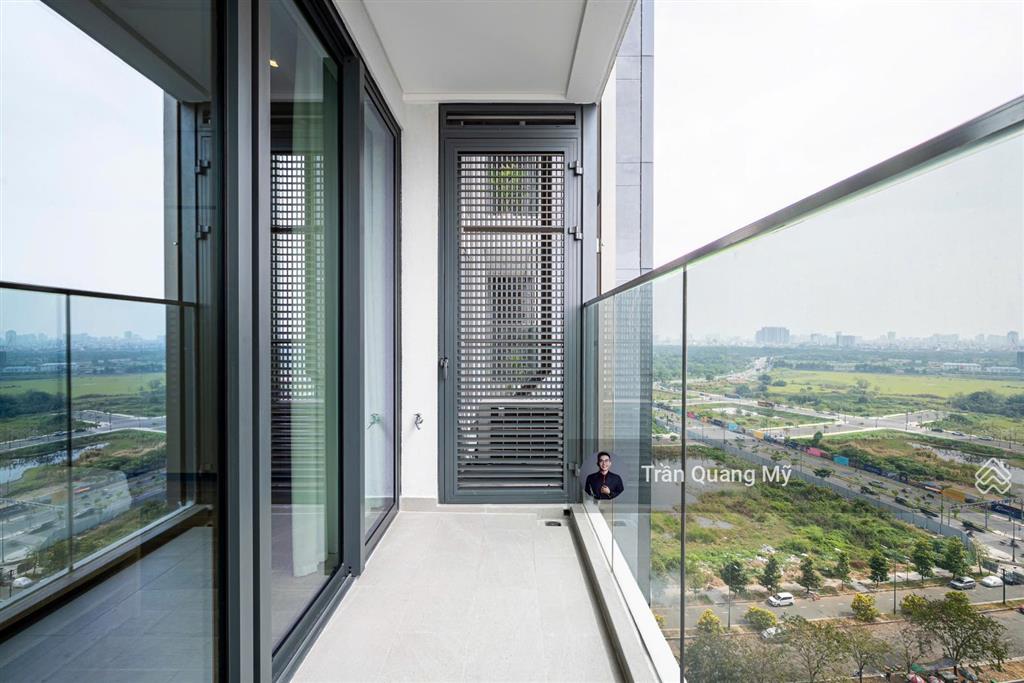 Bán studio the crest  metropole full nội thất giá 8.2 tỷ