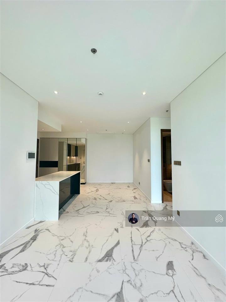 Bán căn góc 2pn the crest  metropole tầng cao view sông, có bồn tắm nằm 21.8 tỷ