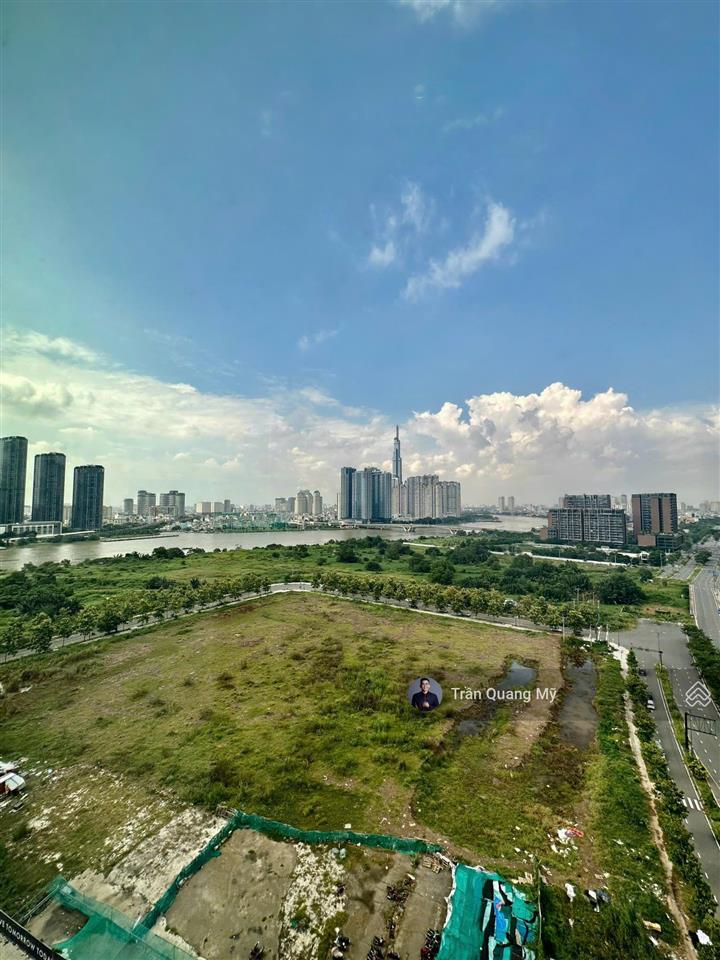 Bán căn góc 2pn the crest  metropole tầng cao view sông, có bồn tắm nằm 21.8 tỷ