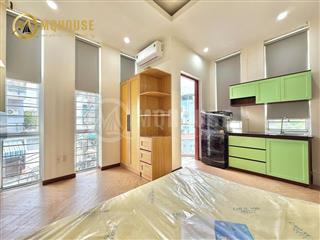 Phòng ban công mới xây khu nhộn nhịp gần chợ full nội thất