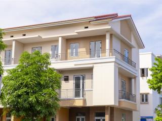 Chị chủ xinh gái bán căn lk góc 103m centa trục thông 4 hướng, ngay công viên giá siêu nét 5,1 tỷ