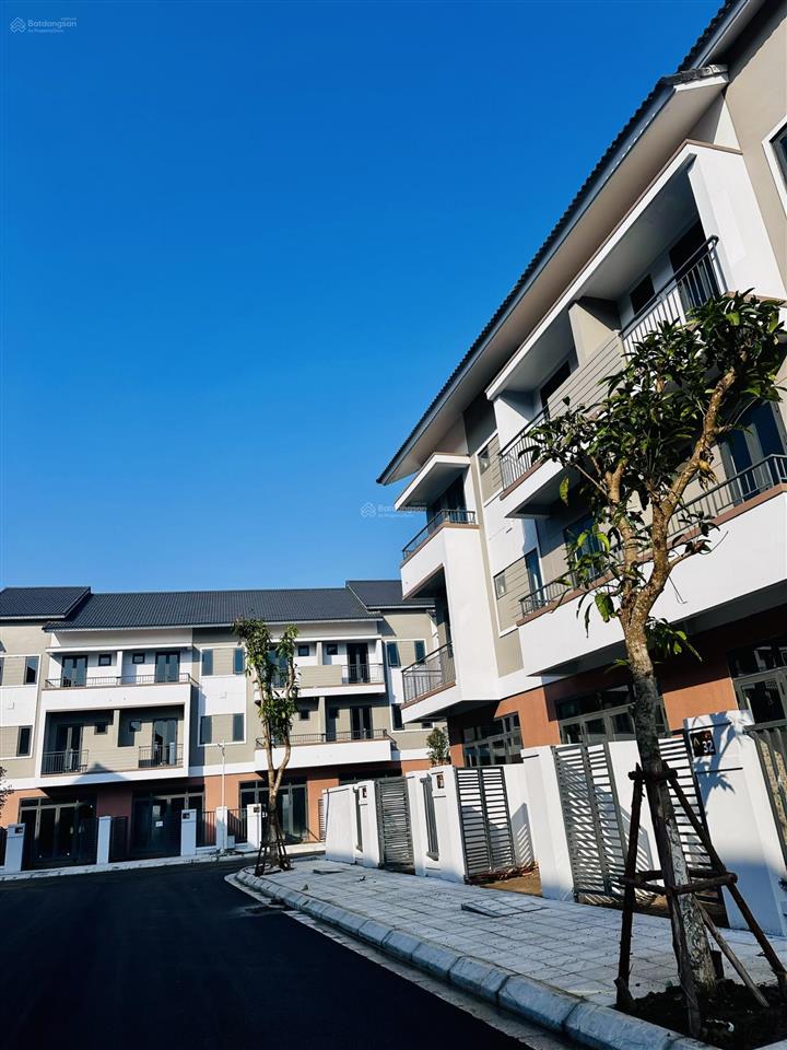 Nhà phố 3,5 tầng the greenery, giá chỉ 4,8 tỷ ngay chân cầu nguyễn trãi,giá tốt nhất thị trường.