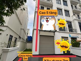 Bán nhà vinhomes quận 9, 5 lầu đã có sổ  diện tích đất 108m2 giá 19 tỷ