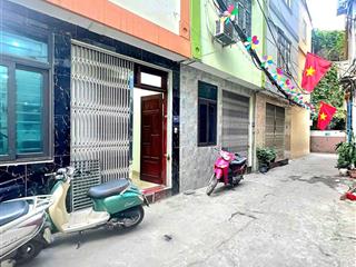 Trần cung hoàng quốc việt, ảnh thực tế, trước cửa 3m, xe đỗ thoải mái. nhà 5 tầng  35m2