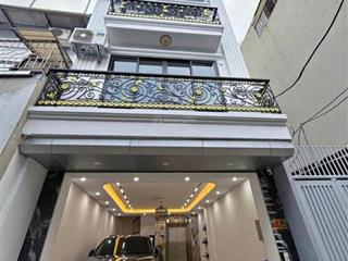 Bán nhà mặt ngõ thông, ô tô vào, kẻ vẽ đông ngạc, diện tích 42m  5 tầngnhà có 4 pn + có thang máy