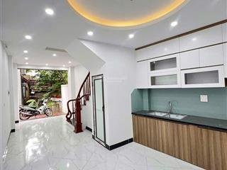 4,x tỷ có nhà lai xá  duy nhất 1 cănbán nhà lai xá  35m  4 tầng  4 phòng ngủ, gần trường đhcn