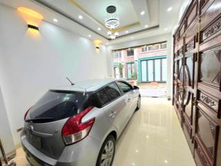 Nhà mặt ngõ liên mạc, ô tô tránh nhau, ngõ thông, dt 37m  4 tầng lô góc,nhà có 4 pn sẵn nội thất