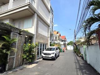 Tòa chdv 5 tầng  293m2  hẻm rộng 6m  dòng tiền 200 triệu/tháng lê văn việt hiệp phú thủ đức