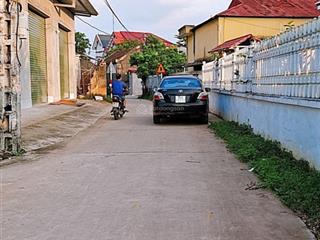 Đất hai mặt tiền nằm sát khu đấu giá đang san lấp. mặt tiền hậu đều 6m. 132m2. 100m2 đất thô cư