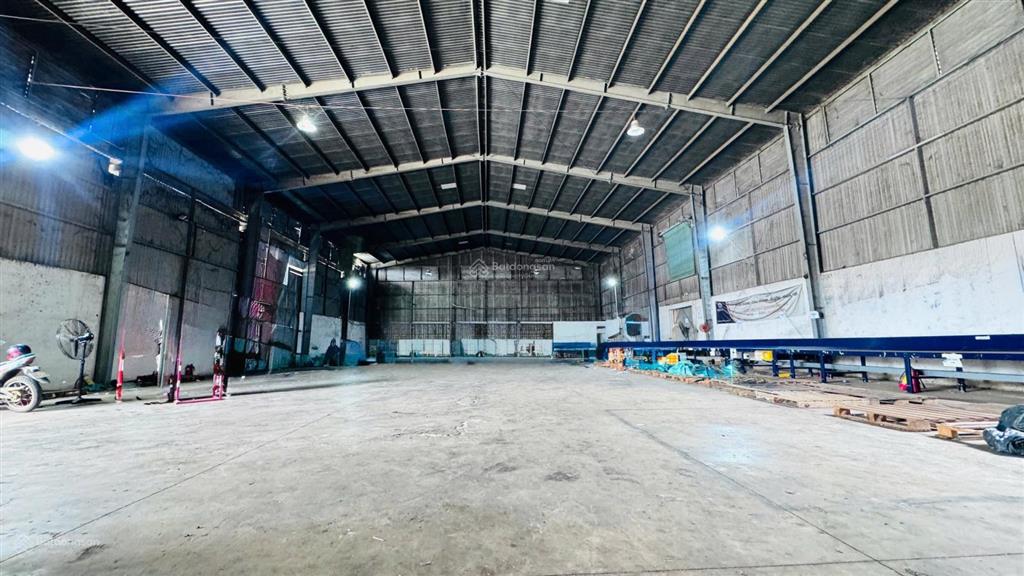 Cho thuê kho 1000m2 khu vực vành đai bmt đầy đủ pccc