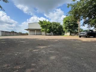 Cho thuê kho 1500m2 sân bãi 1800m2 vành đai cưebur bmt có điện 3 pha