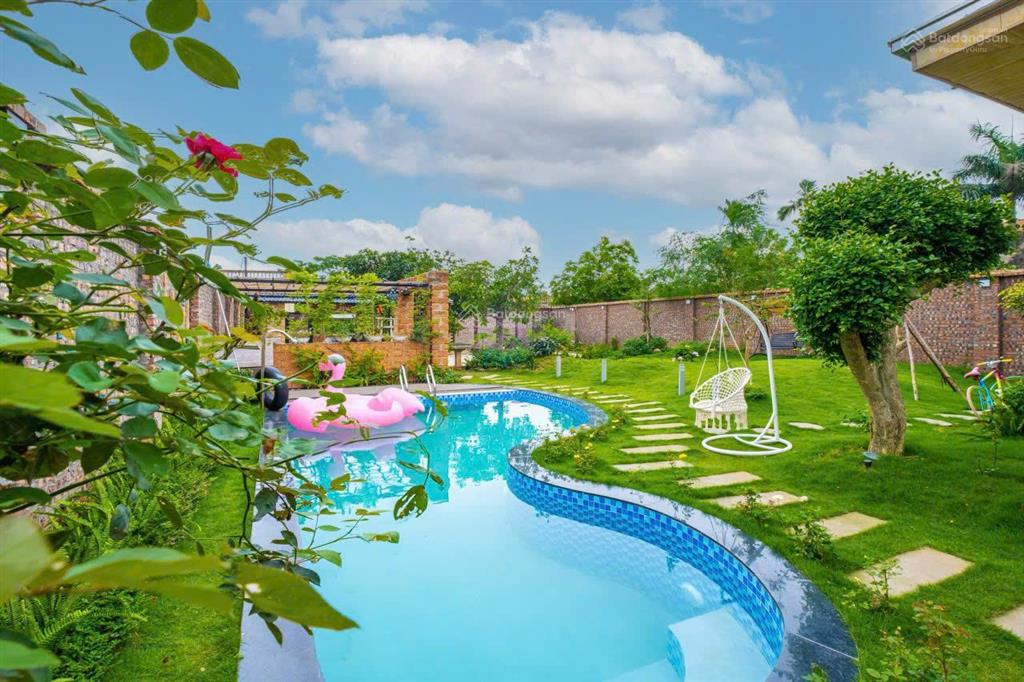 Cần bán homstay  villa to đẹp tại đại lải vĩnh phúc. diện tích lớn 655m2 giảm còn 8,3 tỷ