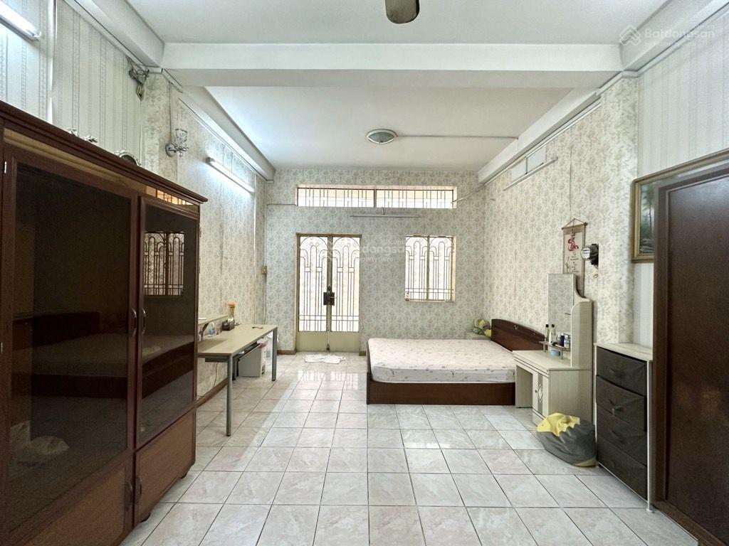 Cô giang  xe hơi vào nhà  155m2 đất  1 căn ra mt 17.9 tỷ tl