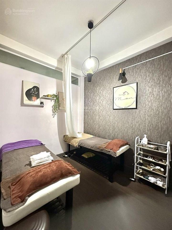 Cô giang  xe hơi vào nhà  155m2 đất  1 căn ra mt 17.9 tỷ tl
