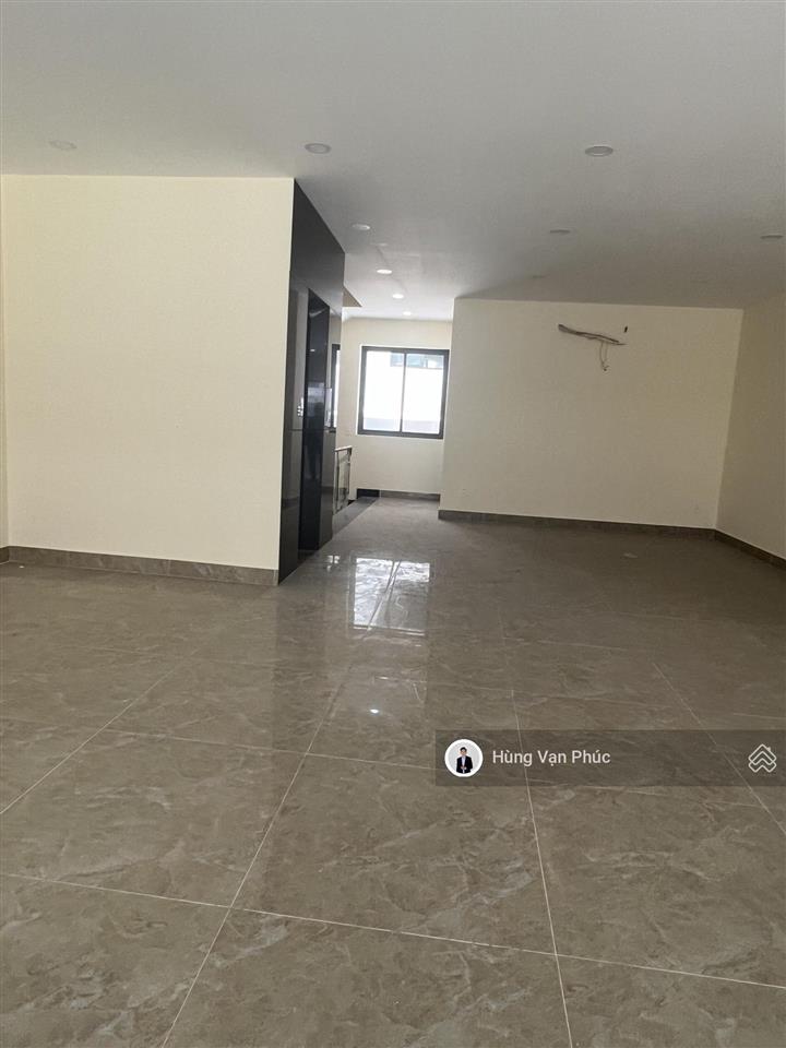Cho thuê nhà mặt tiền đinh thị thi vạn phúc city, 7x21m, 5 tầng hoàn thiện đẹp giá 65 triệu