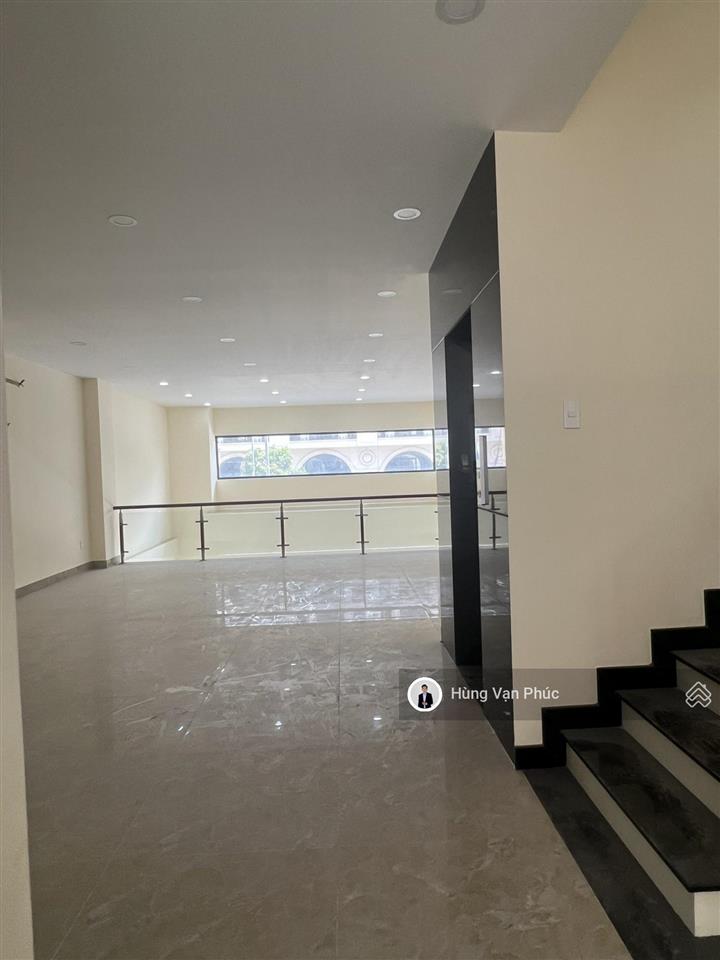 Cho thuê nhà mặt tiền đinh thị thi vạn phúc city, 7x21m, 5 tầng hoàn thiện đẹp giá 65 triệu