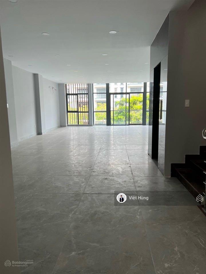 Cho thuê nhà mặt tiền nguyễn thị nhung kđt vạn phúc, 7x20m 6 tầng khai thác kd ngay giá chỉ 60triệu