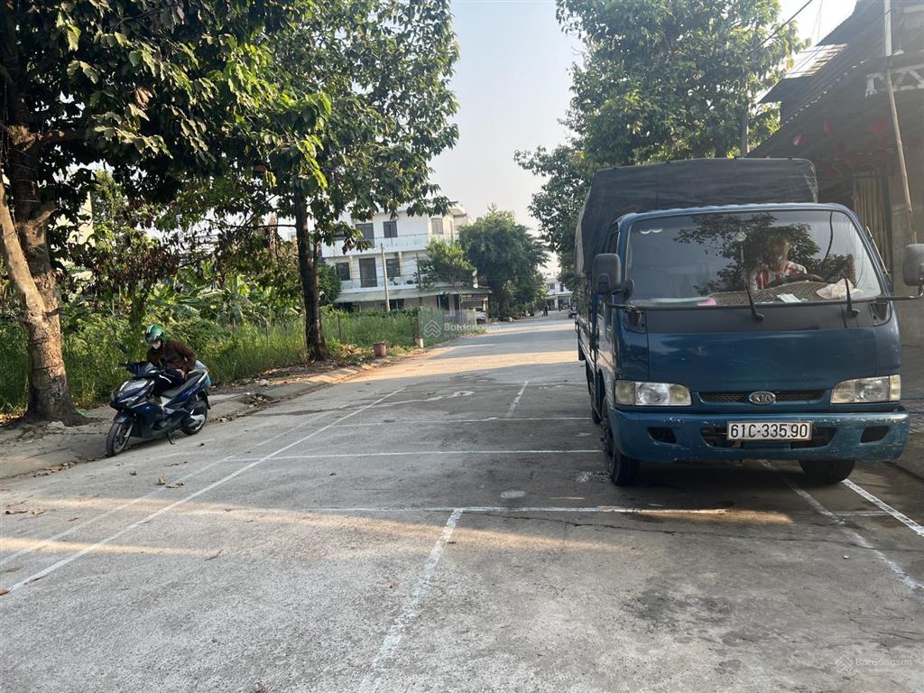 Diện tích 89,8m2 (ngang 6m dài 15m)  đường xe hơi  kế bên căn hộ a&t riverside  giá tốt 3,45 tỷ