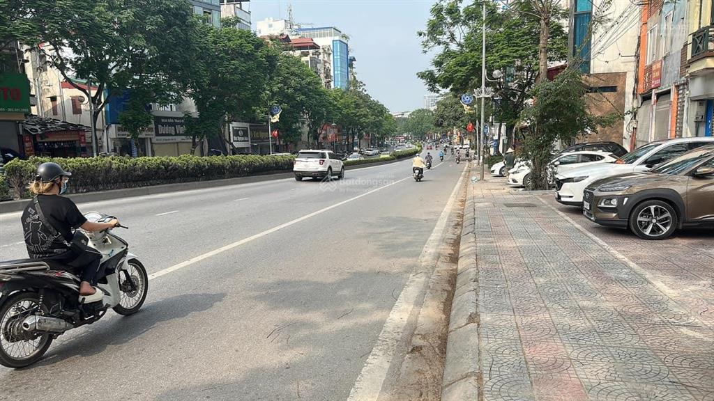 Siêu phẩm mặt phố nguyễn văn cừ 1000m2, mặt tiền 34m, vỉa hè 5m  kd đỉnh cấp  chủ giảm 20tỷ  sốc