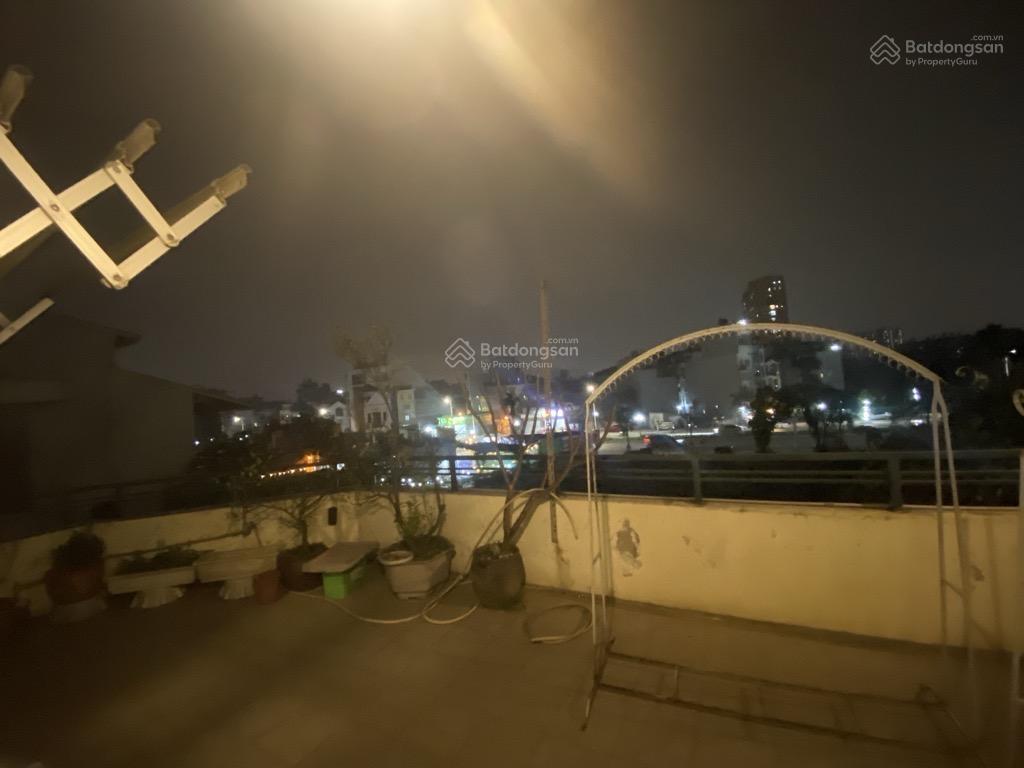 Bán biệt thự ngọc thuỵ 430m2,mt11m  vị trí trung tâm, ô tô tránh  cạnh vườn hoa, sát hồ  145tr/m