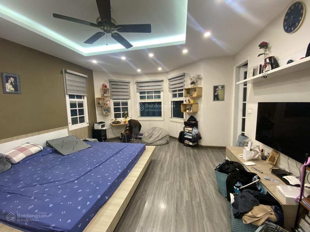 Bán biệt thự ngọc thuỵ 430m2,mt11m  vị trí trung tâm, ô tô tránh  cạnh vườn hoa, sát hồ  145tr/m