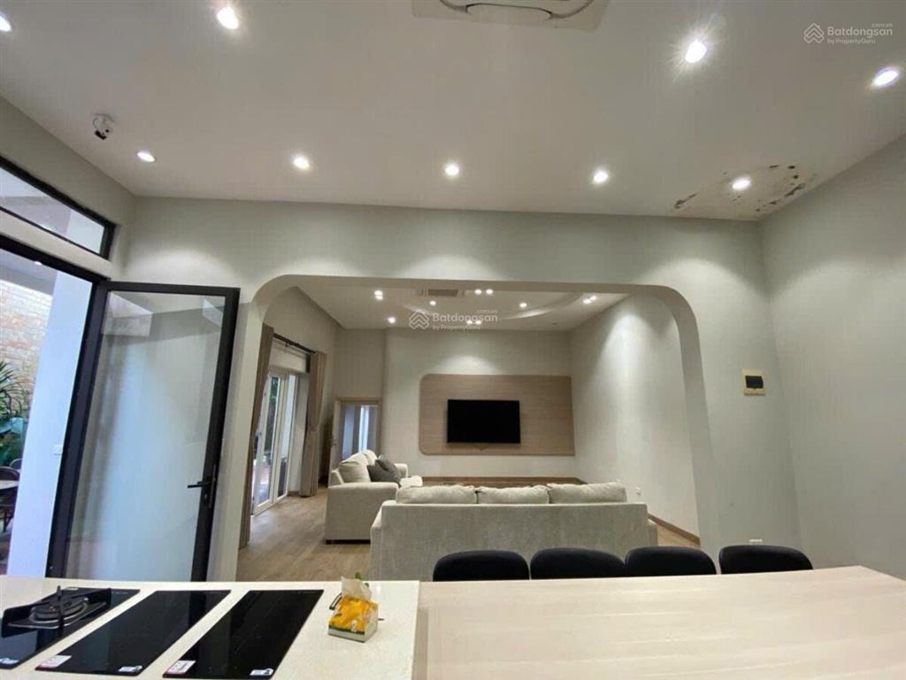 Bán biệt thự ngọc thuỵ 320m2x4 tầng mt~14m ôtô tránh nhau, 30m mặt đường ngọc thuỵ  146tr/m có bớt