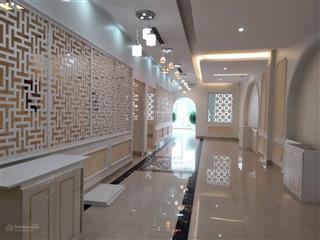 Mặt phố hồng tiến  170m2, 5 tầng thông sàn, thang máy  vị trí đẳng cấp  kinh doanh bất chấp