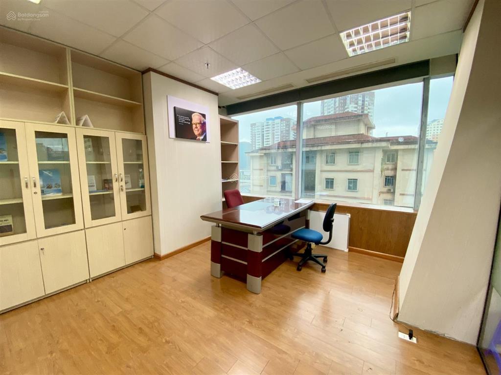 Chính chủ cho thuê sàn 200m2 sẵn nội thất diamond flower 46 lê văn lương, thanh xuân, hà nội