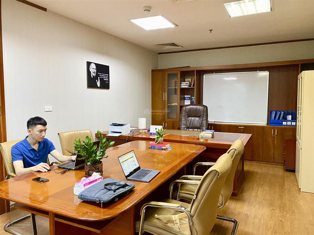 Chính chủ cho thuê sàn 200m2 sẵn nội thất diamond flower 46 lê văn lương, thanh xuân, hà nội