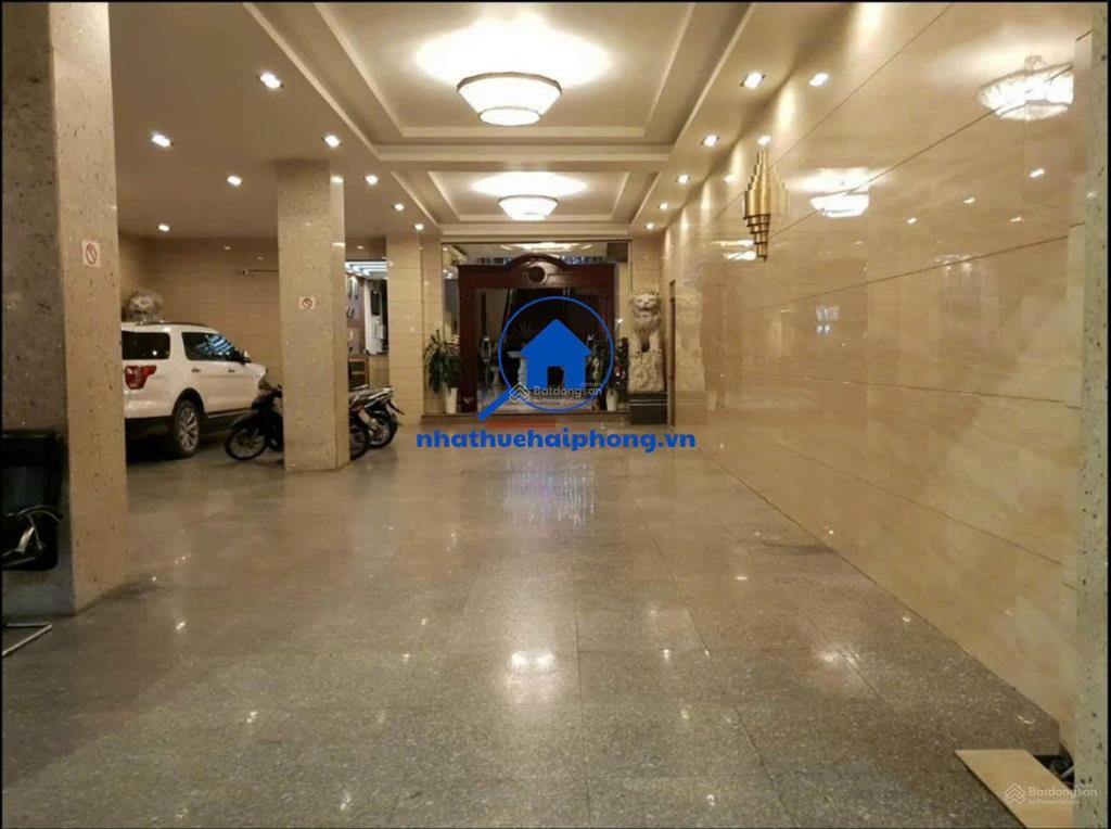 Cho thuê siêu phẩm mặt đường điện biên phủ, mặt tiền 9.5m, dt 270m2 thông sàn đẹp, vỉa hè rộng