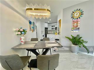 Bán gấp căn hộ cao cấp vinhomes nguyễn chí thanh, 2 ngủ 86m2 full nội thất  0814 332 ***