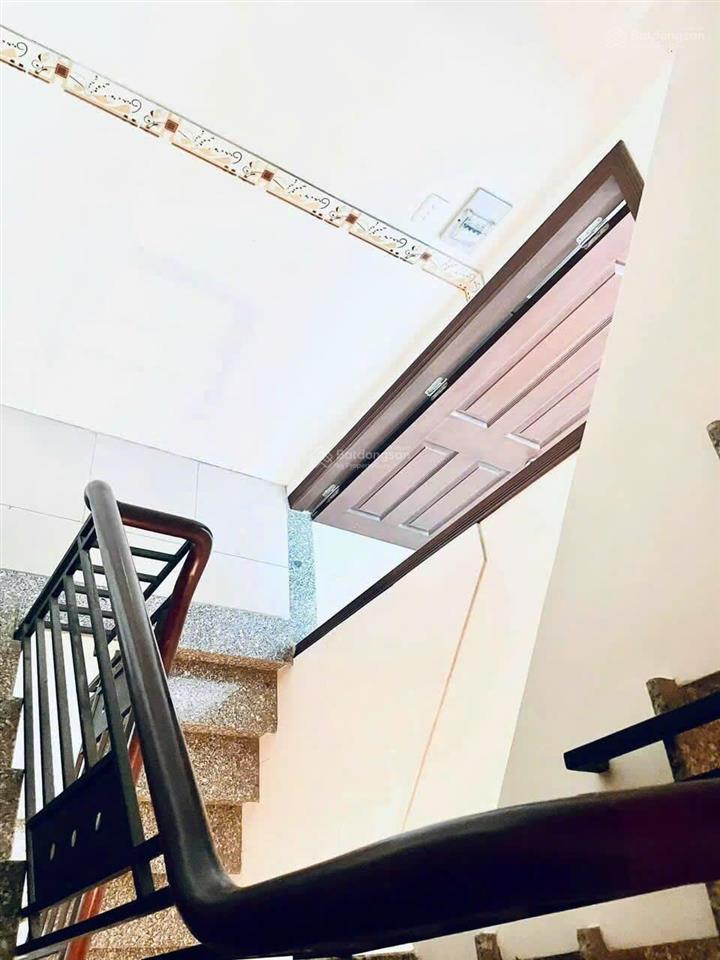 Hẻm 4m nguyễn thiện thuật (3m x 10m, 30m2). 5 tầng đúc. giá 7.8 tỷ tl