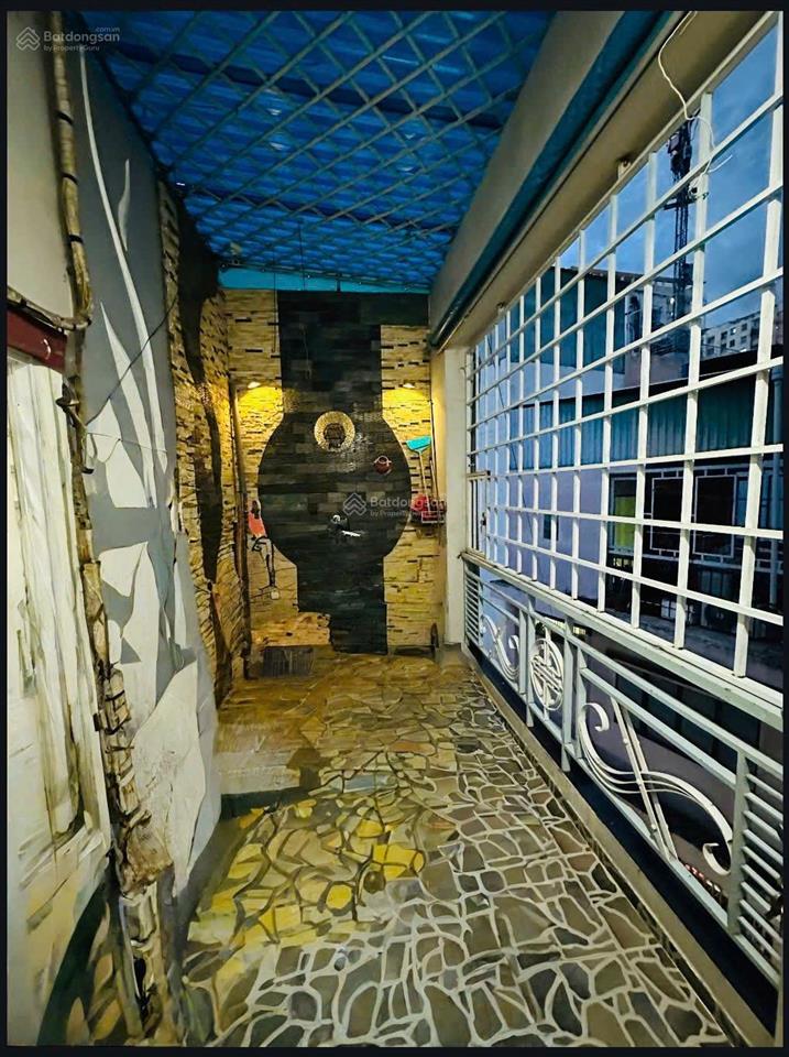 Bán nhà sát mặt tiền sư vạn hạnh q10. (52m2). 3 tầng đúc. giá 8.5 tỷ tl