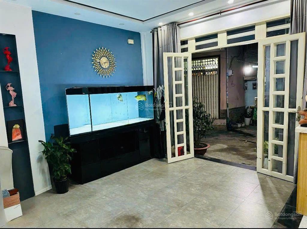 Bán nhà sát mặt tiền sư vạn hạnh q10. (52m2). 3 tầng đúc. giá 8.5 tỷ tl