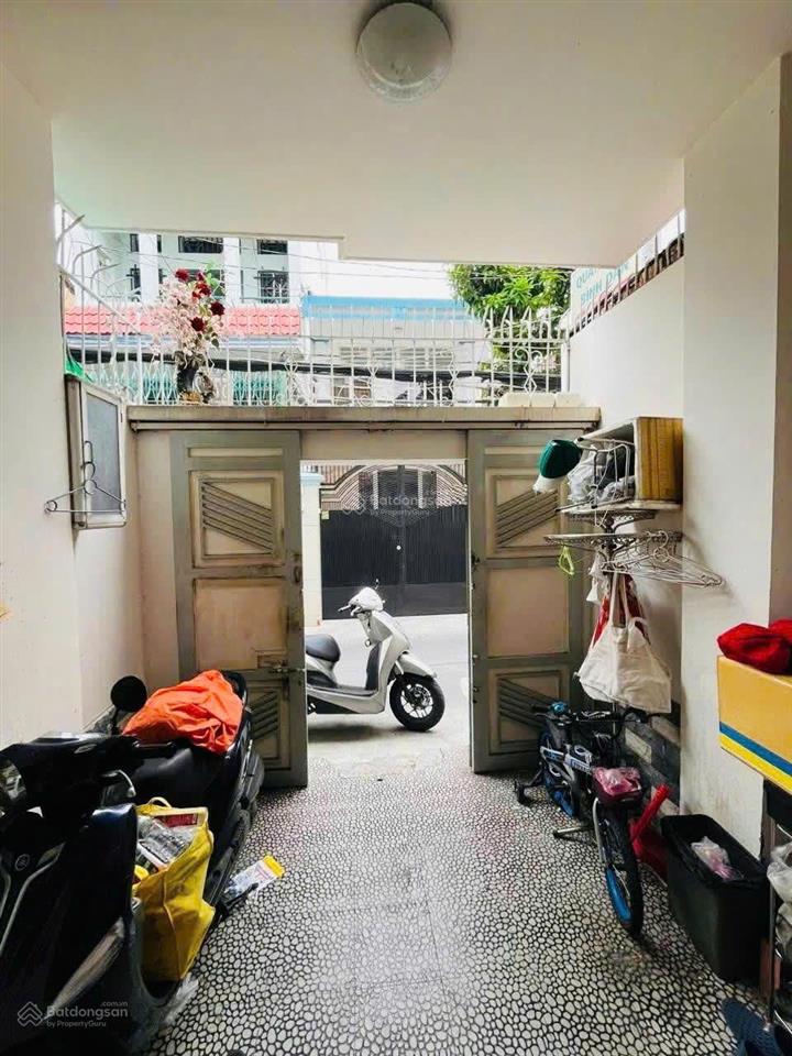 Hẻm xe hơi sát mặt tiền cmt8 q10. (3m x 16m). 2 tầng đúc. giá 8.2 tỷ tl