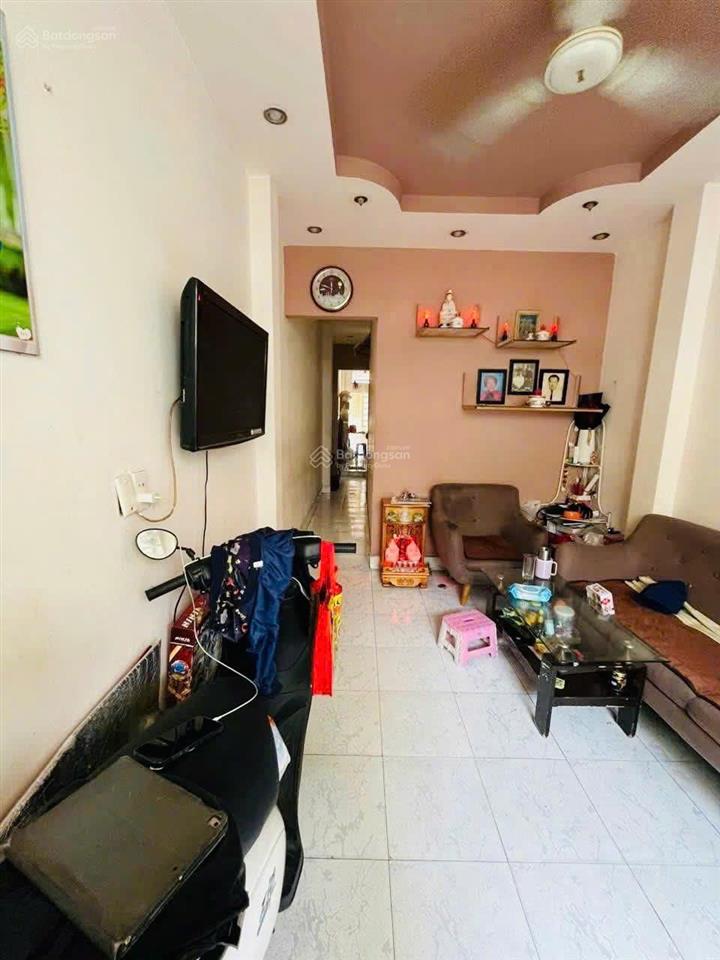 Hẻm xe hơi sát mặt tiền cmt8 q10. (3m x 16m). 2 tầng đúc. giá 8.2 tỷ tl