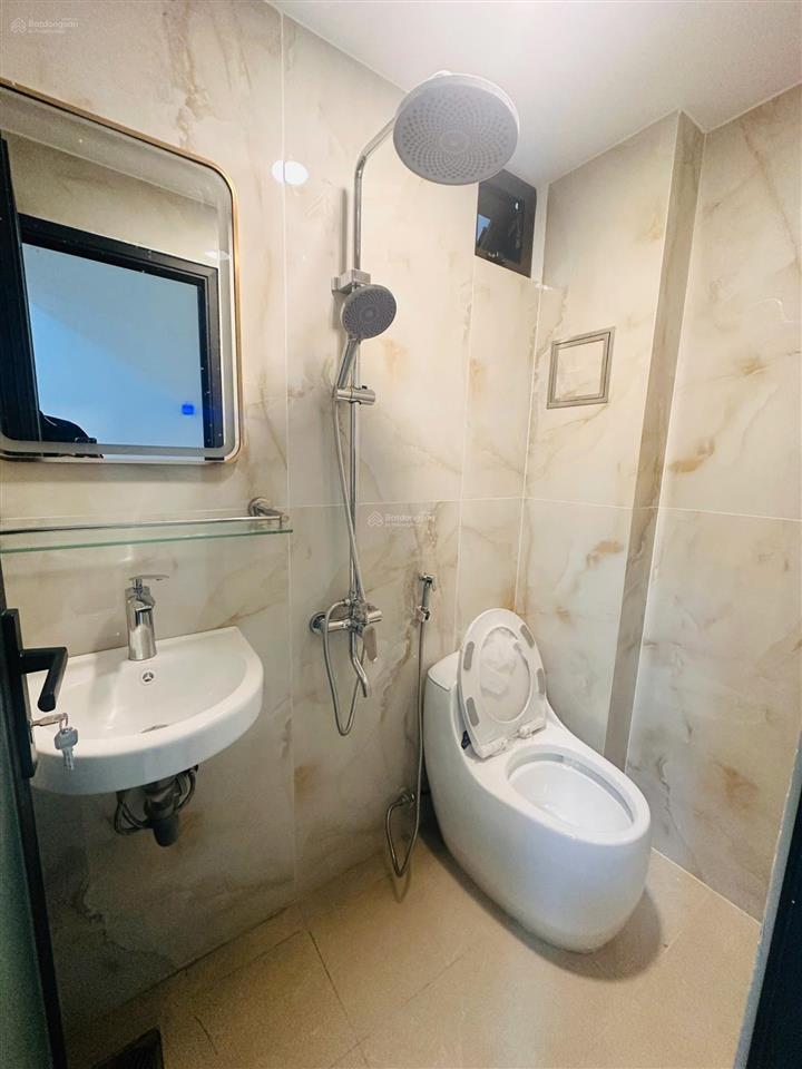 Mặt tiền kinh doanh lô góc thoáng hòa hưng. 3 tầng mới. giá 5.9 tỷ tl