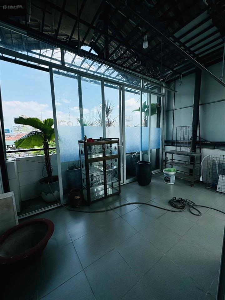 Bán nhà mới đường hòa hưng (4,7m x 8m), 5 tầng đúc. giá 7,3 tỷ tl