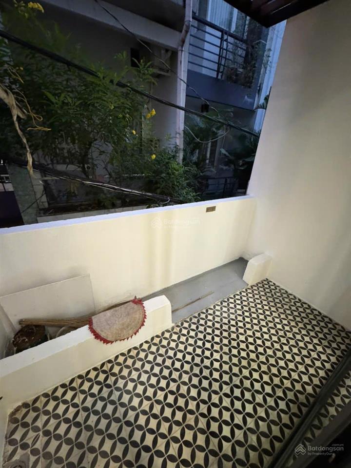 Hẻm 3m nguyễn tiểu la q10. (3m x 10m). 3 tầng btct. giá 5.9 tỷ tl