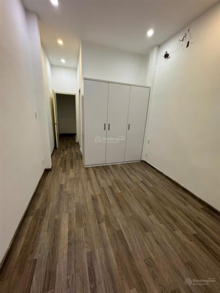 Hẻm 3m nguyễn tiểu la q10. (3m x 10m). 3 tầng btct. giá 5.9 tỷ tl