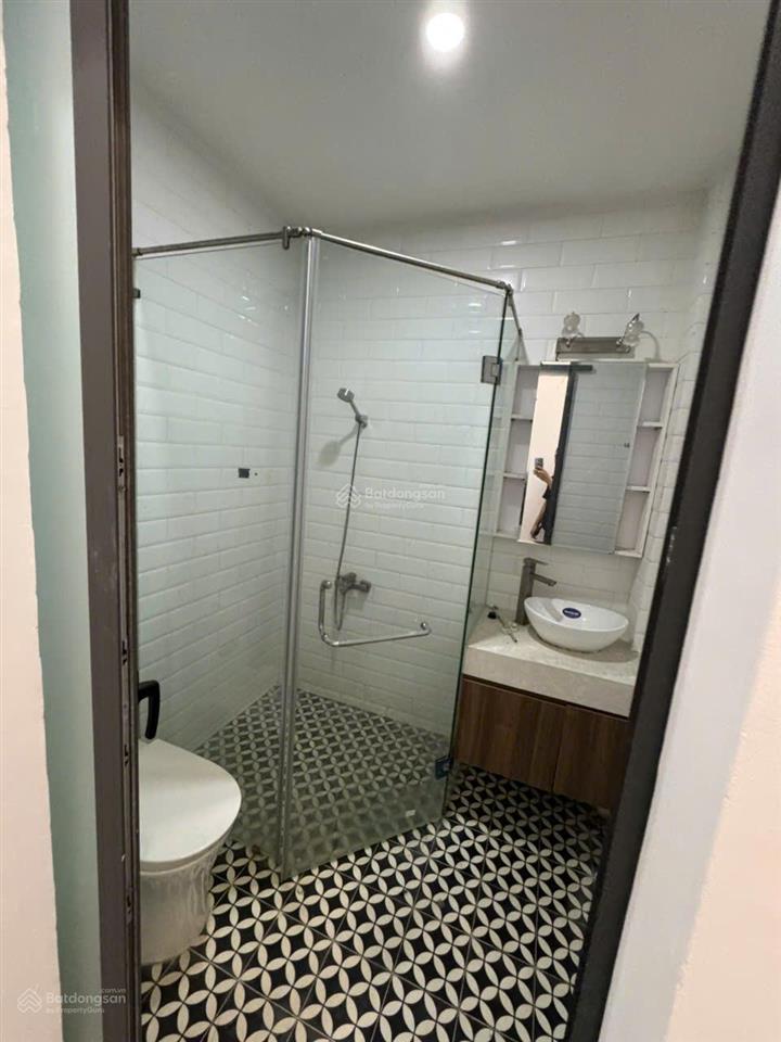 Hẻm 3m nguyễn tiểu la q10. (3m x 10m). 3 tầng btct. giá 5.9 tỷ tl