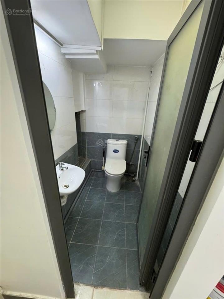 Hẻm 3m nguyễn tiểu la q10. (3m x 10m). 3 tầng btct. giá 5.9 tỷ tl