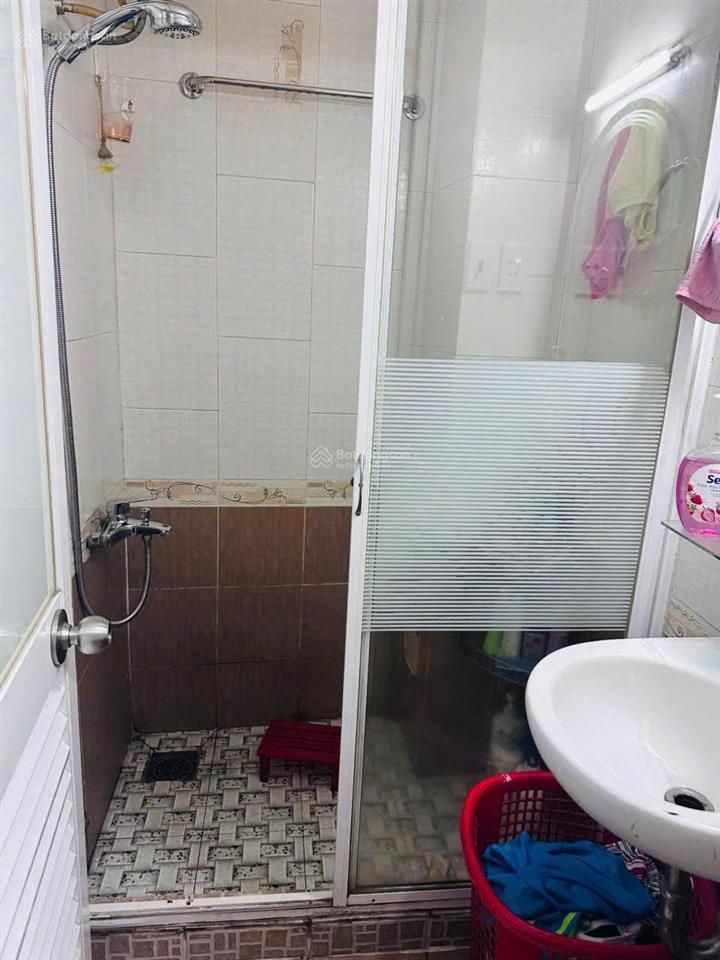Hẻm 5m đường vườn chuối q3. 4 tầng đúc btct. giá 6.9 tỷ tl