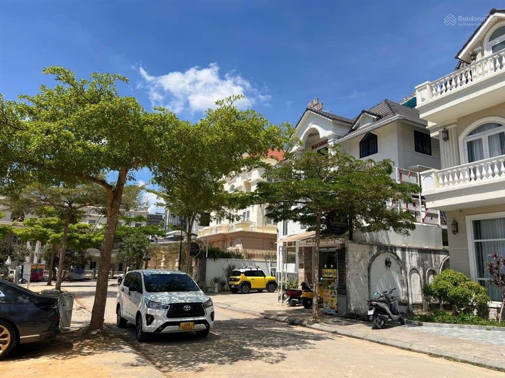 Khu biệt thự sang hđ thuê 100tr/ tháng lõi trung tâm đà lạt