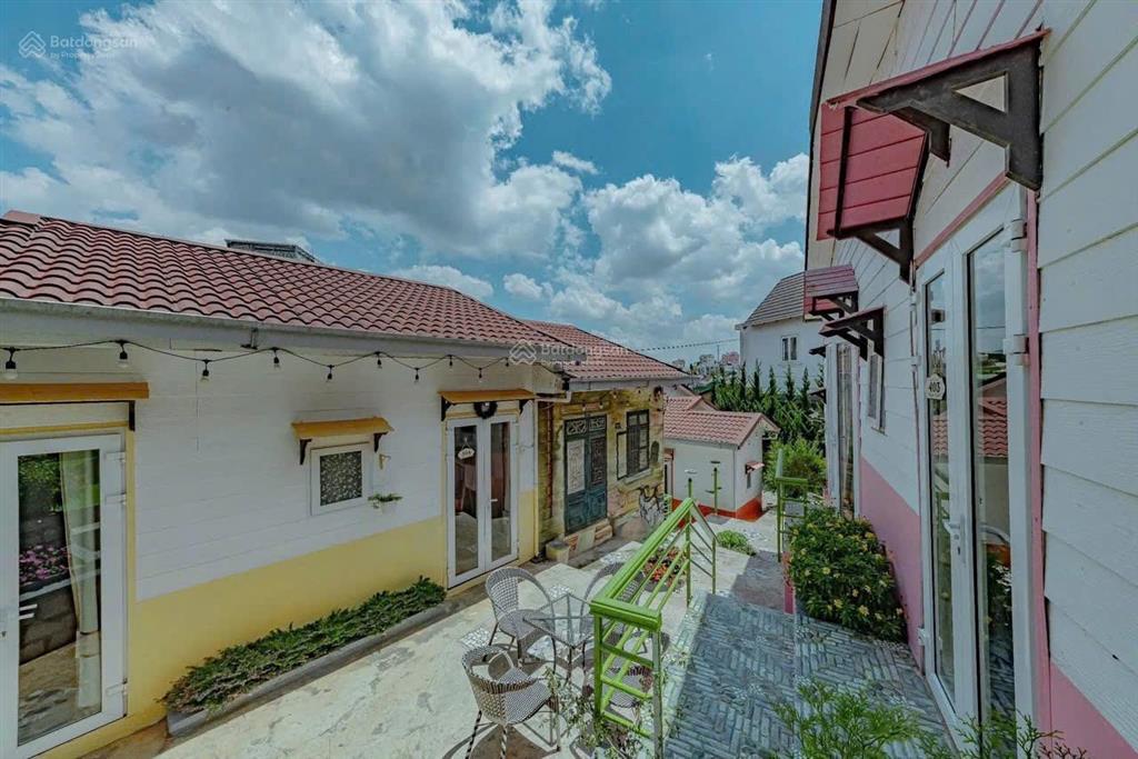 Bán đất cách hồ xuân hương vài trăm mét tặng khu homestay 926m2 52 tỷ