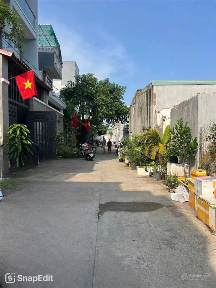 Bán đất mặt tiền đường 297 100m2