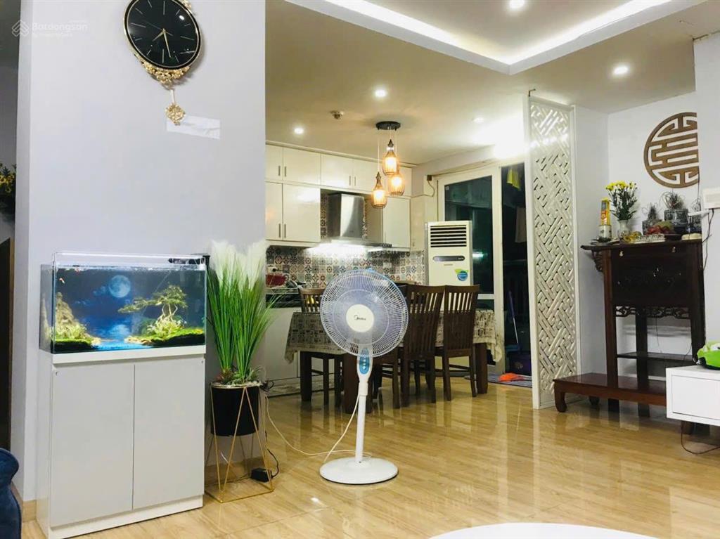 Chính chủ cần bán gấp căn 3 góc 3 ngủ bc đông nam tòa c37 bắc hà. giá 7.8 tỷ