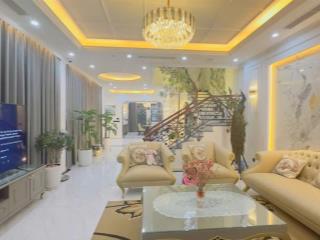 Bán nhà phân lô dt 90m vỉa hè ô tô ,kinh doanh ngay cạnh trường liên cấp mercury văn phú hà đông .